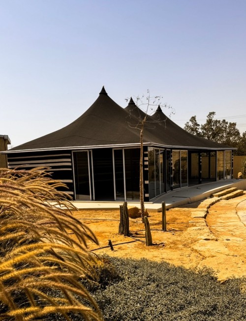 مجالس ملكي من مظلات وسواتر شبكة التميز