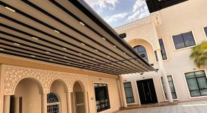 مظلات مدارس حديثة